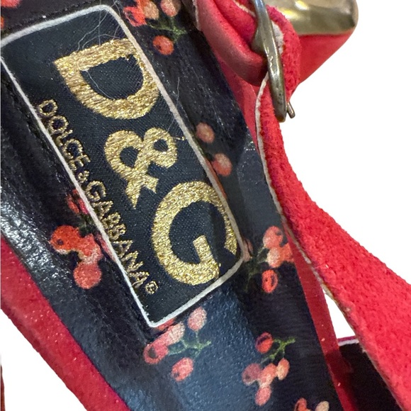 Dolce & Gabbana Scarpa Red Leather Heels with Cutout Design Sz 39 MSRP $475 EUC - Picture 7 of 7